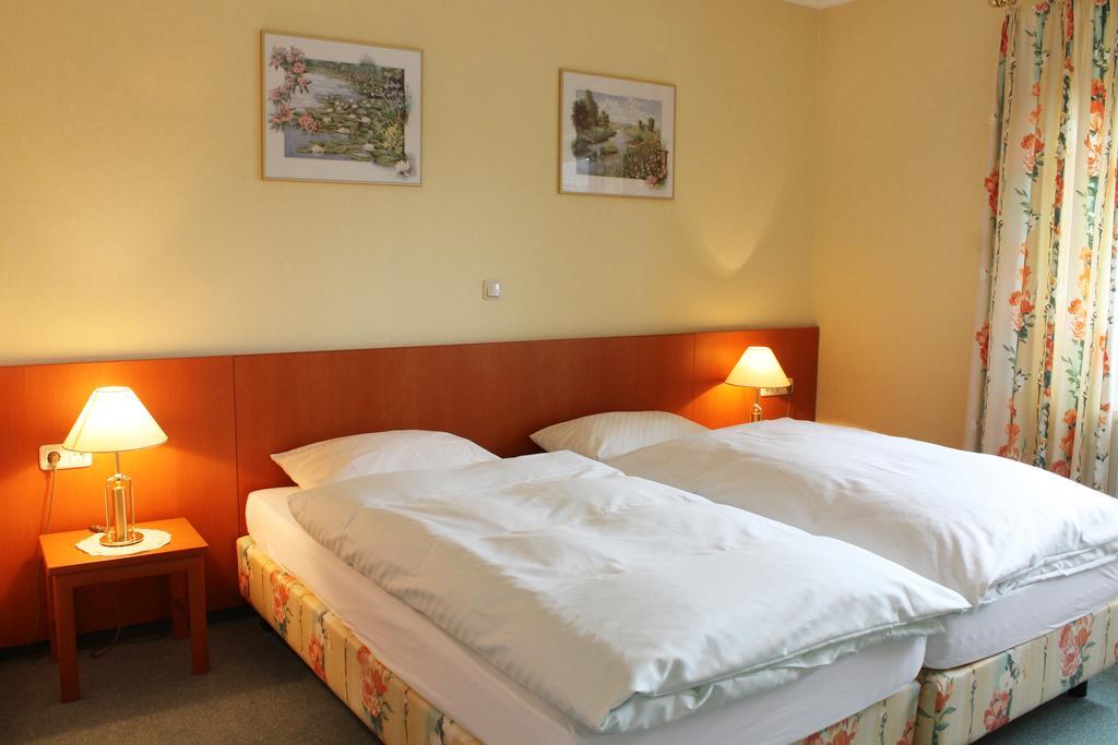 Hotel Garni Haaster Krug Otte Grossenkneten Room photo